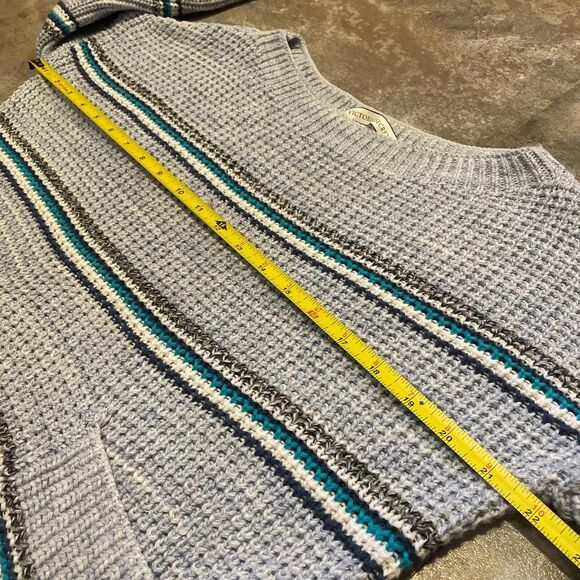 victoria’s secret light blue pinstriped sweater with oversized pockets size xs - Picture 4 of 8